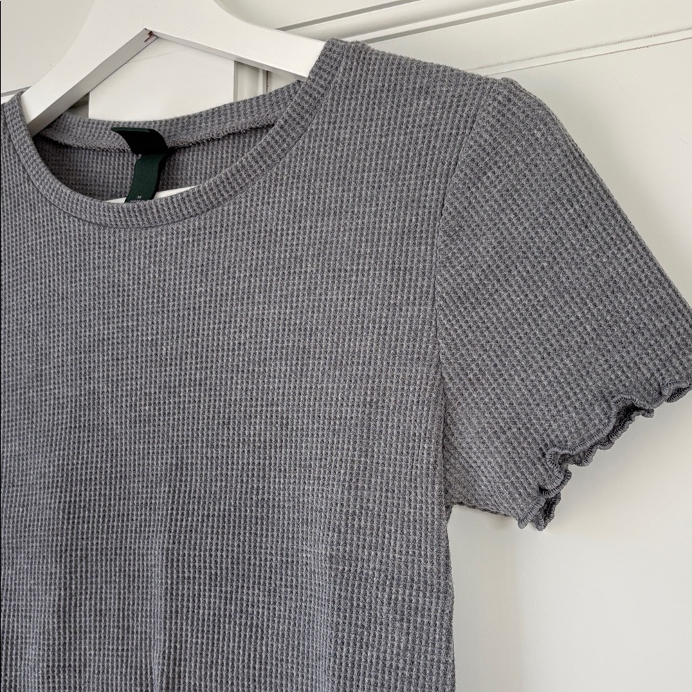 Target Wild Fable Charcoal Ribbed Lettuce Hem Crop Top medium - Picture 3 of 4